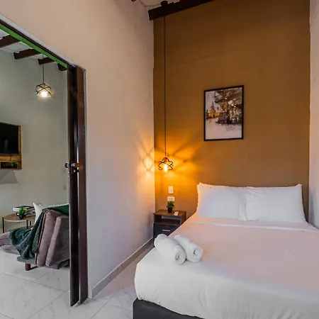Amplio Familiar De 2 Dentro De La Ciudad Amurallada - Ac, Wifi Rapido Y Agua Caliente Apartamento