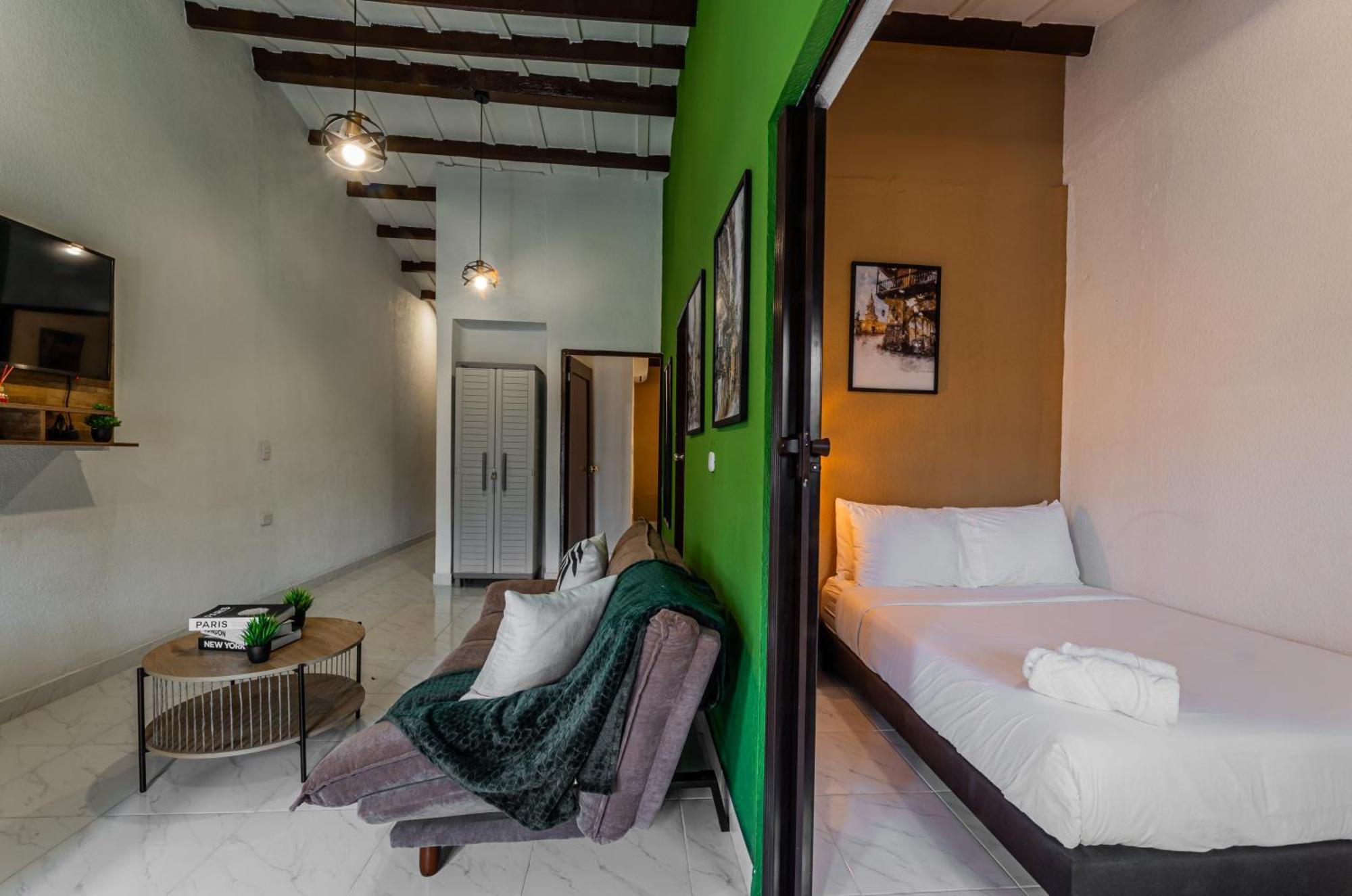 Apartamento Amplio Familiar De 2 Dentro De La Ciudad Amurallada - Ac, Wifi Rapido Y Agua Caliente