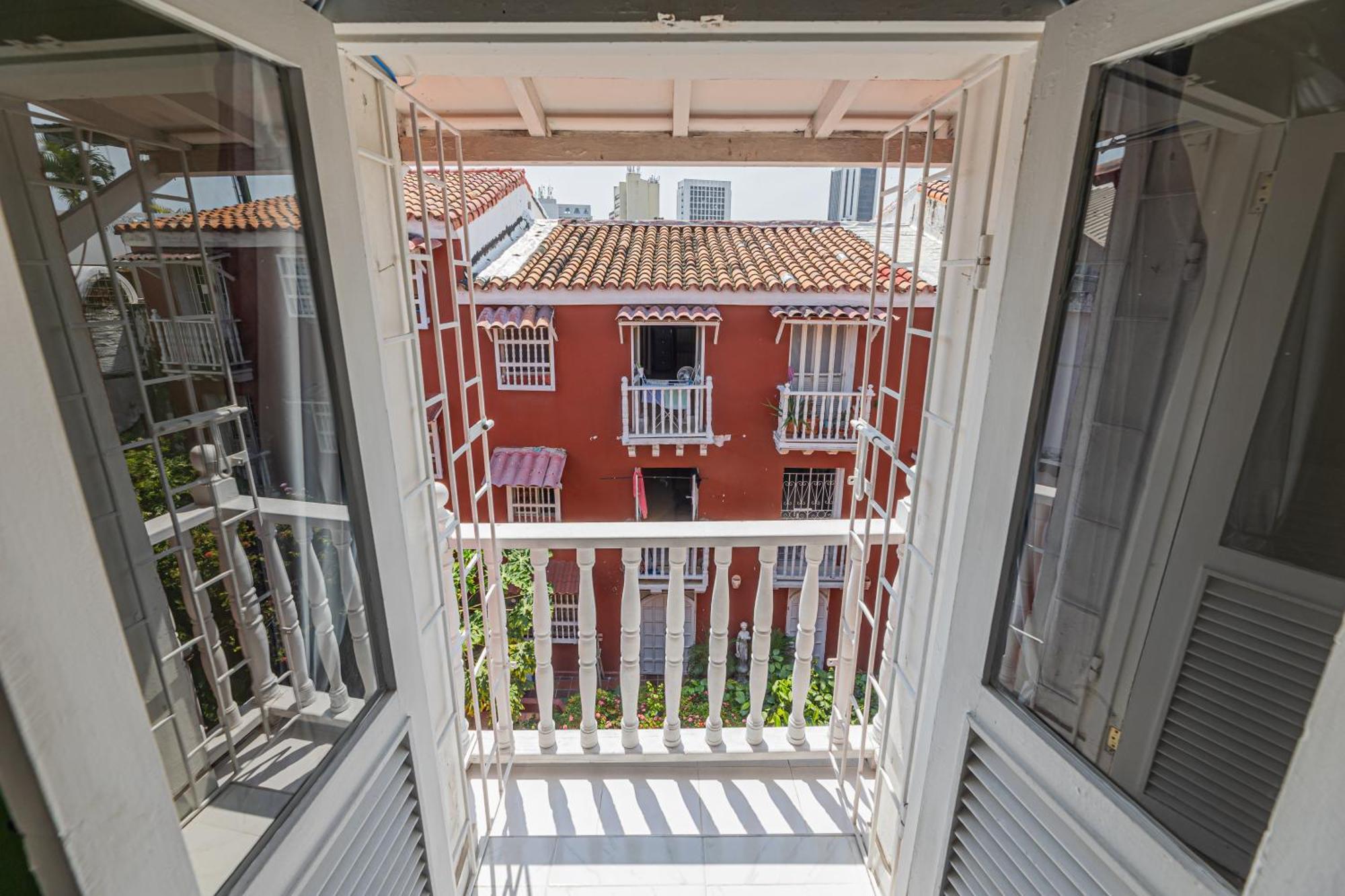 Apartamento Amplio Familiar De 2 Dentro De La Ciudad Amurallada - Ac, Wifi Rapido Y Agua Caliente