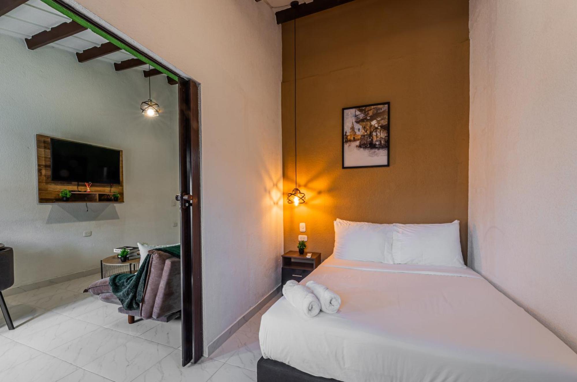 Amplio Familiar De 2 Dentro De La Ciudad Amurallada - Ac, Wifi Rapido Y Agua Caliente Apartamento