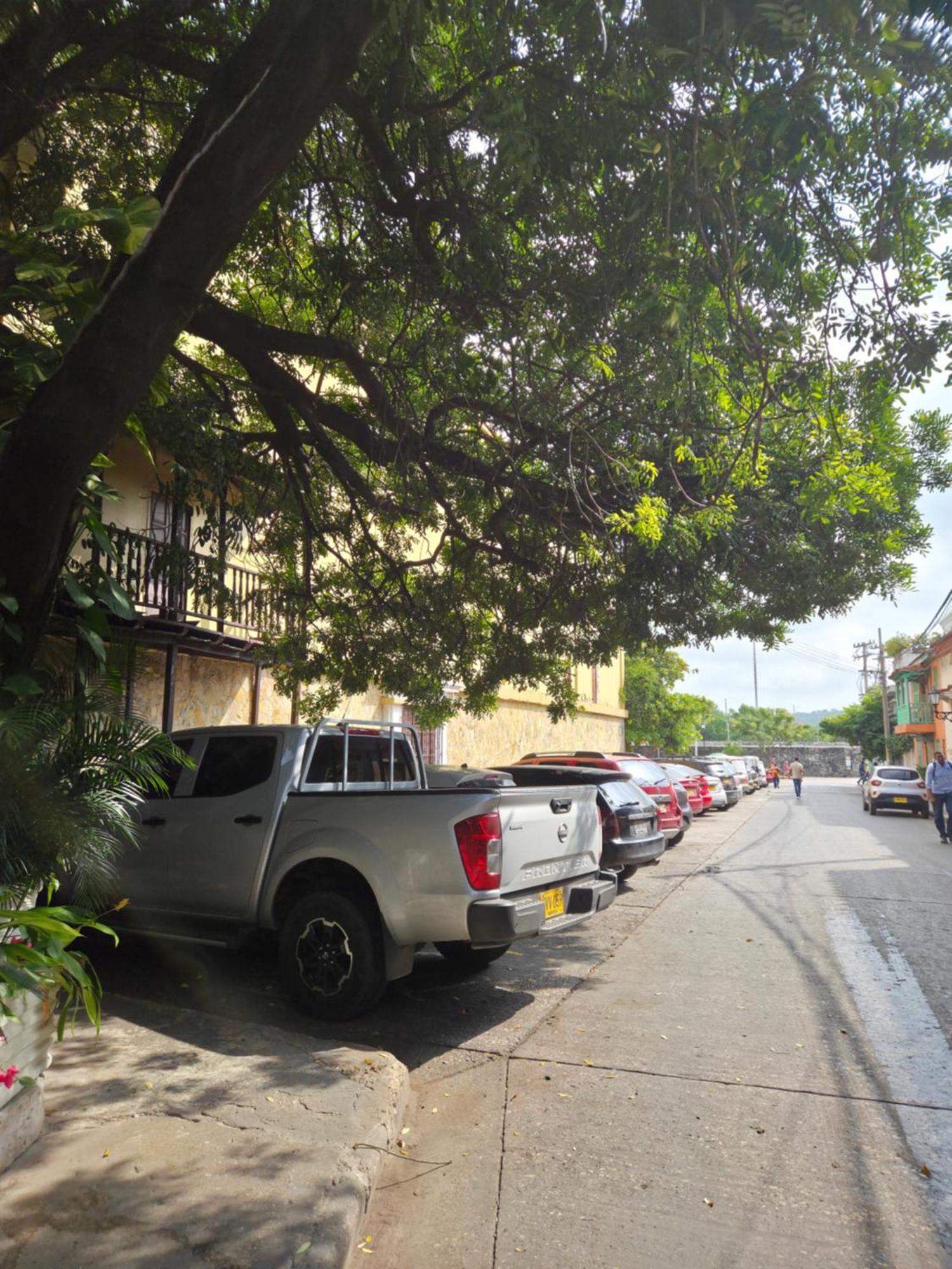 Apartamento Amplio Familiar De 2 Dentro De La Ciudad Amurallada - Ac, Wifi Rapido Y Agua Caliente