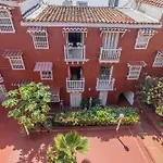 Amplio Apartamento Familiar De 2 Habitaciones Dentro De La Ciudad Amurallada - Ac, Wifi Rapido Y Agua Caliente