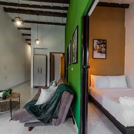 Apartment Amplio Familiar De 2 Dentro De La Ciudad Amurallada - Ac, Wifi Rapido Y Agua Caliente